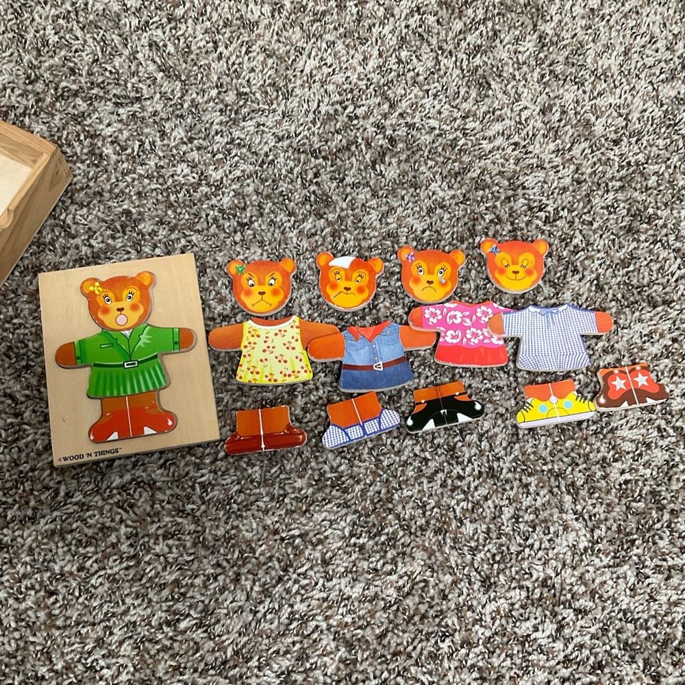 Wood N’ Things Teddy Bear Outfit Design Toy, in wooden box, GUC